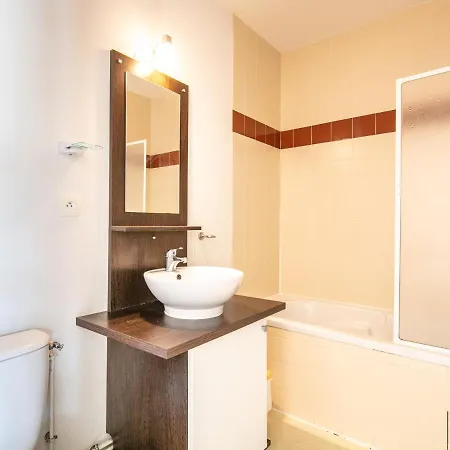 Vacanceole - Les Gentianes Aparthotel 2*