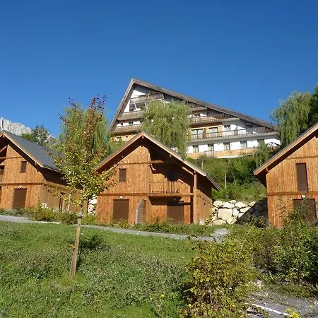 Vacanceole - Les Gentianes 2*