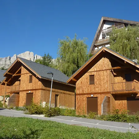 Aparthotel Vacancéole - Les Gentianes 2*